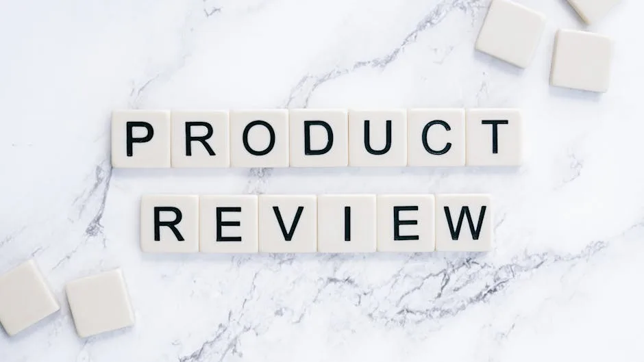 Peças de Scrabble formando Product Review representando prova social